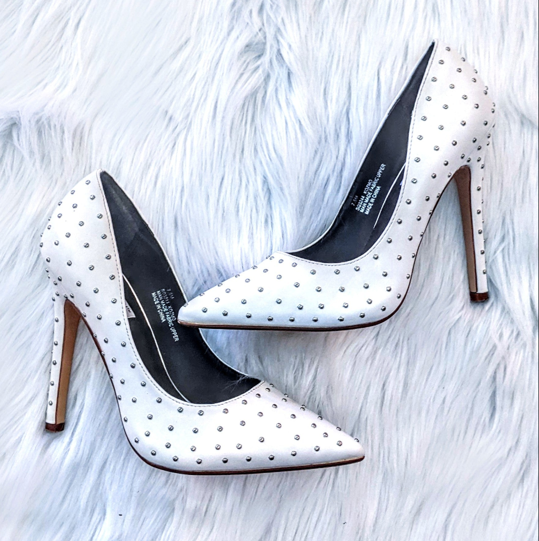 Studded Detailed Pump