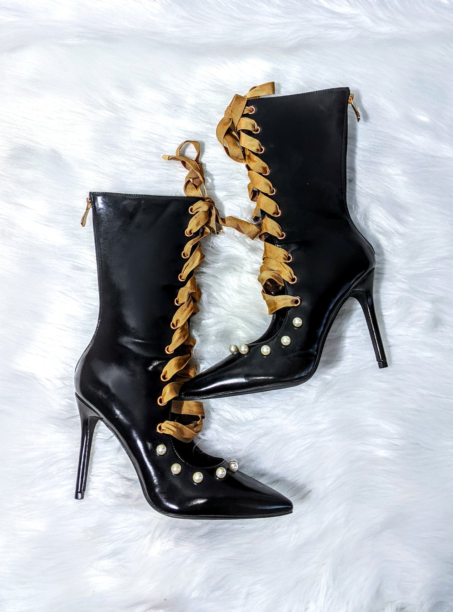Front Tie Bootie Black