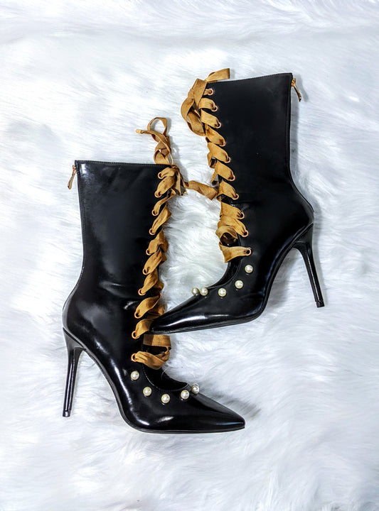 Front Tie Bootie Black